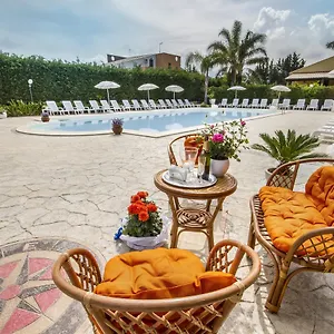  Hébergement de vacances Vacanze Paradise Vicino Cefalù Piscina Aperta Italie